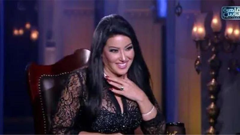 سمية الخشاب :