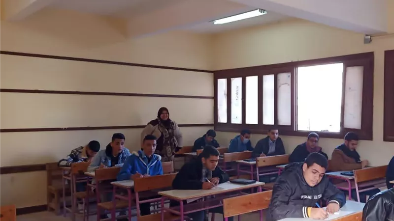 انطلاق امتحانات النقل لكافة المراحل التعليمية وسط إجراءات احترازية مشددة