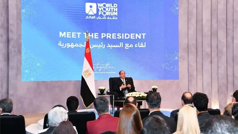 الرئيس السيسي: «الدولة عايزة تعمل أحسن تعليم ونظام صحي في الدنيا .. وهتنجح»