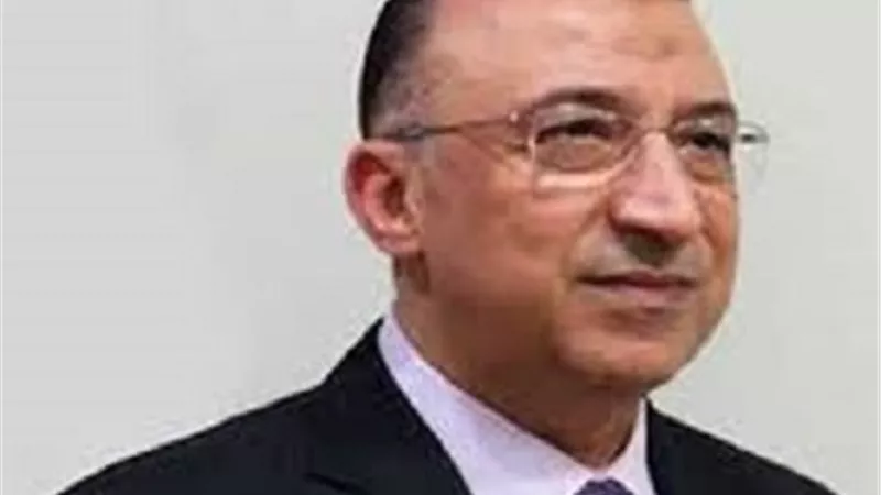 محافظ الإسكندرية يتابع بدء امتحانات التيرم الأول بالمدارس