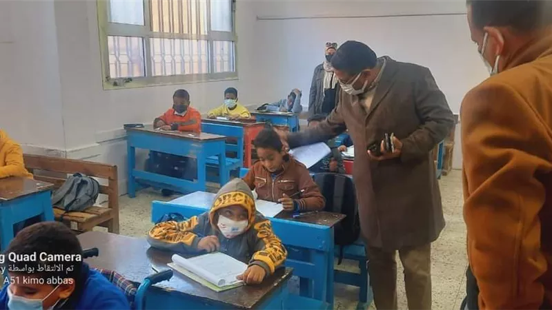 رئيس غارب يتفقد لجان امتحانات الفصل الدراسى الاول بمدارس المدينة