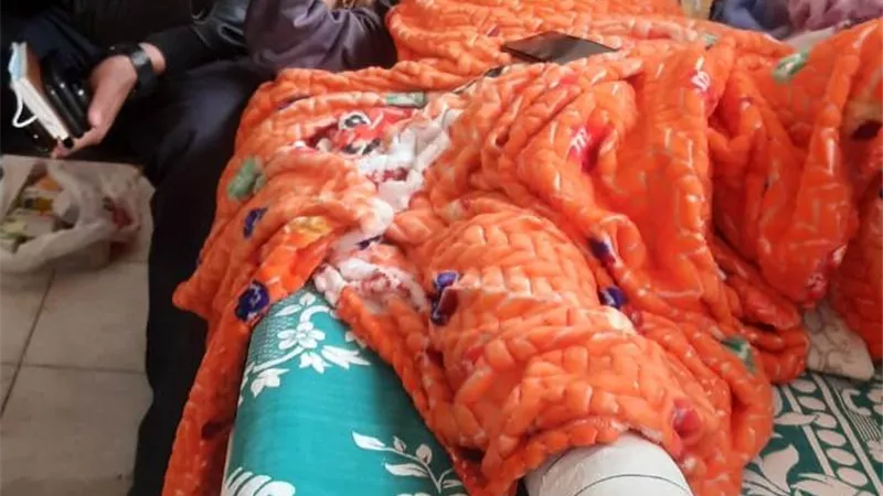 طفل السويس الناجي من حادث تفحم سيارة أسرته : نفسي أحقق حلم بابا واتخرج مهندس..صور
