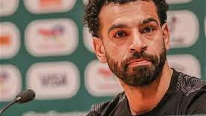 شوبير يكشف موقف صلاح من مغادرة معسكر الفراعنة لحضور حفل ذابيست فى سويسرا