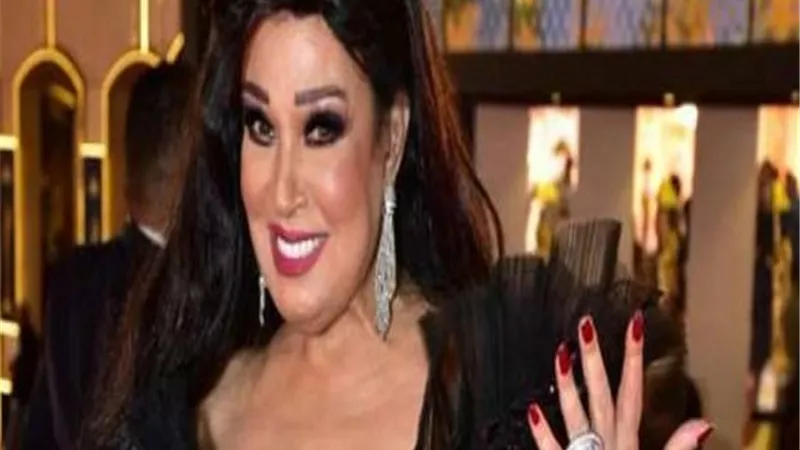 العمر بيجري بسرعة.. فيفي عبده تنصح السيدات بتجميد البويضات