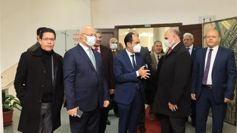 رئيس جامعة الأقصر يشارك فى اجتماع المجلس الأعلى للدراسات العليا بجامعة بنها