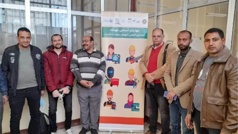 وزير القوى العاملة يتابع الدورات بالمحافظات.. وبدء التدريب التحويلي علي 5 مهن بقنا