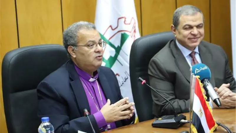 وزير القوى العاملة ورئيس الهيئة القبطية الإنجيلية يوقعان بروتوكول لنشر ثقافة العمل الحر وريادة الأعمال
