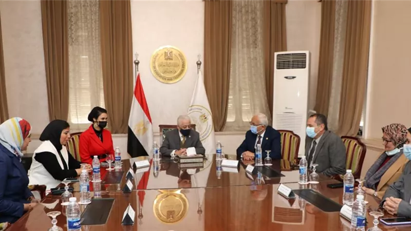 وزير التعليم يوقع بروتوكول تعاون مع مؤسسة 