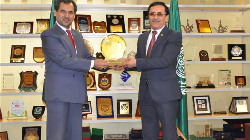 سلطنة عُمان تتسلم جائزة التميز الحكومي العربي عن أفضل مشروع حكومي عربي