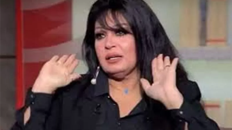 فيفى عبده تدعم الامارات 