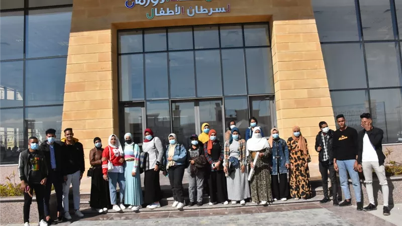 كلية الألسن بجامعة الأقصر تدعم أطفال السرطان بالأورمان بورشة حكي وألعاب