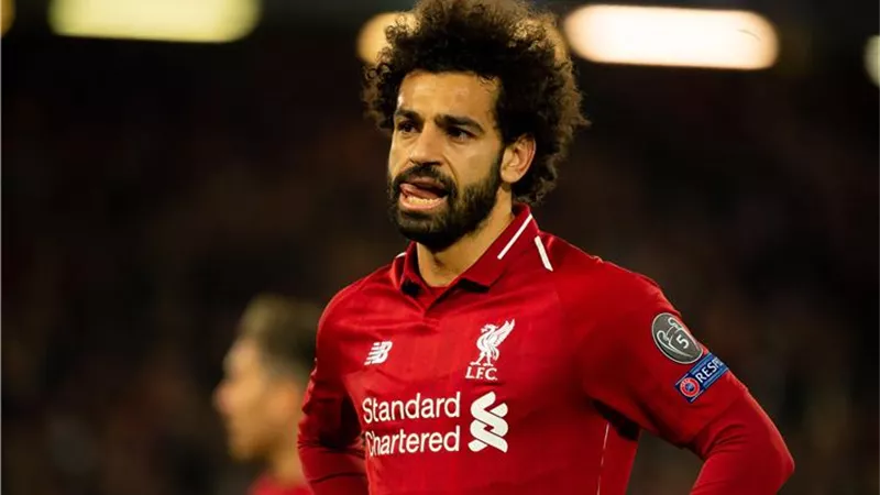 نجم الأهلي السابق يوجه رسالة إلى محمد صلاح