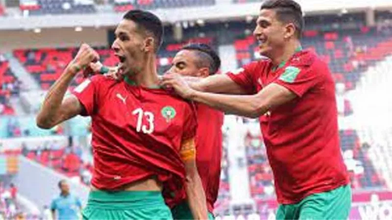رغم استبعاده .. بانون مستمر في تدريبات أسود الأطلسي