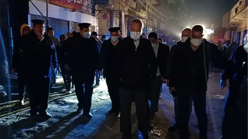 محافظ القليوبية يقود حملة ليلية مفاجئة بمدينة شبين القناطر.. صور