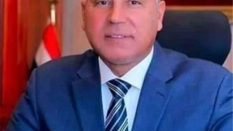 نواب السويس يشكرون وزير النقل والمحافظ لاستجابتهما لتطوير مزلقان عامر.. بالصور