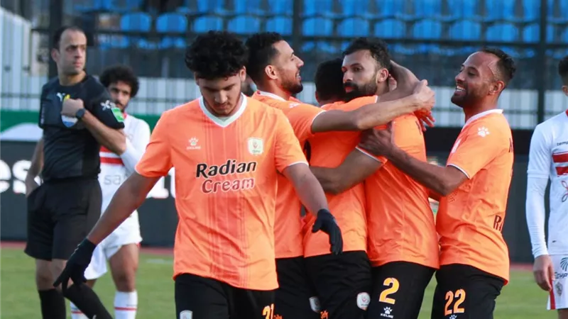 فاركو يضرب الزمالك بثنائية دون رد فى كأس الرابطة..صور