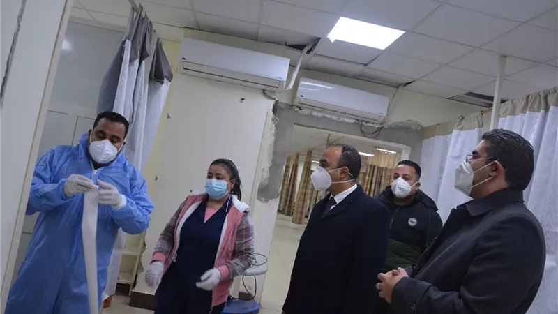 محافظ المنيا يكلف نائبه بمتابعة الحالة العامة داخل المستشفيات