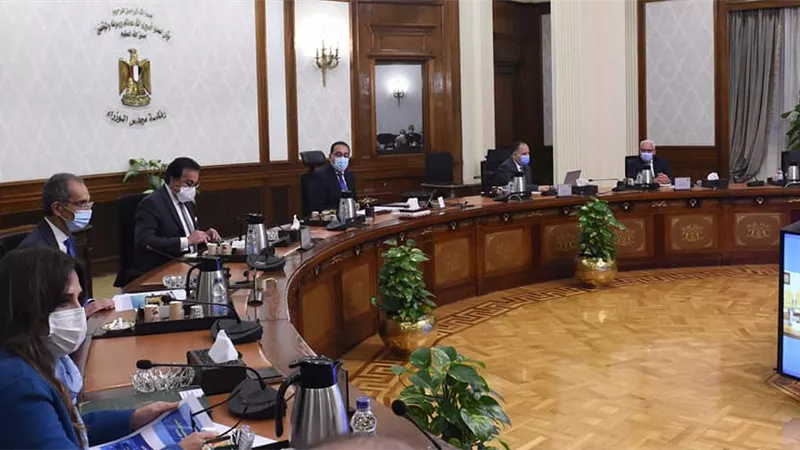 رئيس الوزراء يتابع الموقف التنفيذي لمنظومة التأمين الصحي الشامل