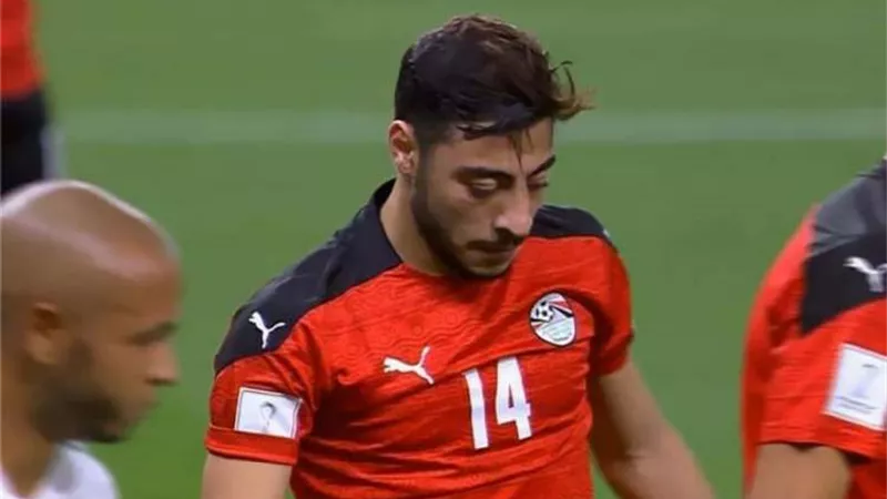 أكرم توفيق يسافر خلال ساعات لإجراء عملية الرباط الصليبى