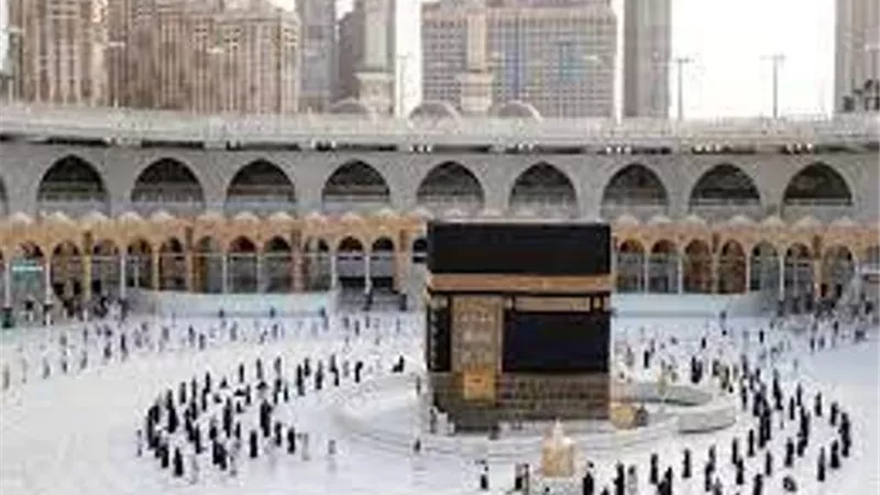 بعد إلغاء الحجر.. روابط التقديم لأداء العمرة من داخل وخارج السعودية