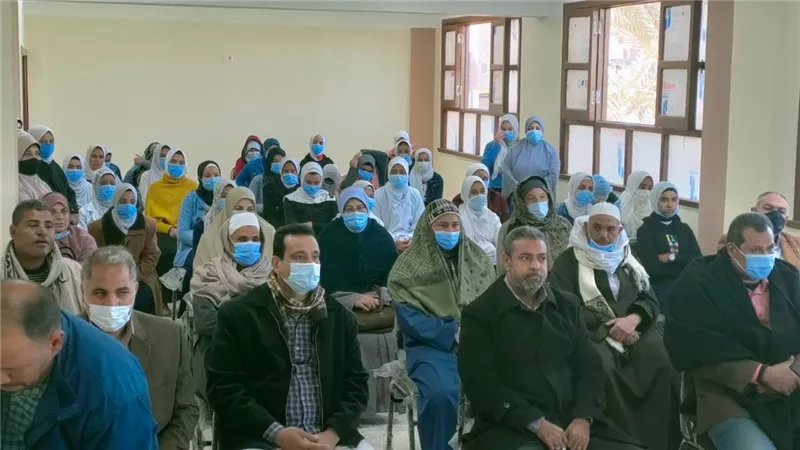 ندوات تثقيفية لنشر الوعي الرقمي فى قرى حياة كريمة ببنى سويف