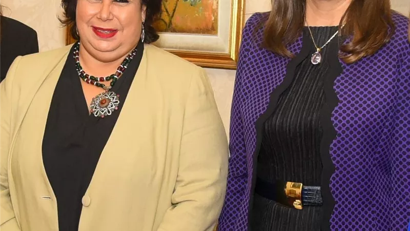 وزيرة الهجرة تثمن جهود 