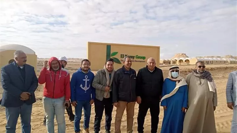 الزملّوط والمزروعي يتفقدان مشروعات الإنتاج الحيوانى والاستزارع السمكي بالفرافرة