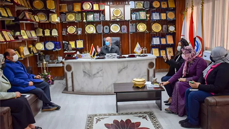 وكيل وزارة الصحة يجتمع بمديري الإدارات الفنية لمناقشة أعمال تطوير مستشفى السعديين