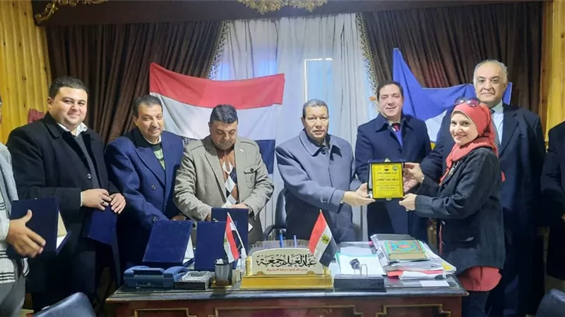 حزب مستقبل وطن يكرم المشاركين بمسابقة أوائل الطلبة بتعليم دمياط