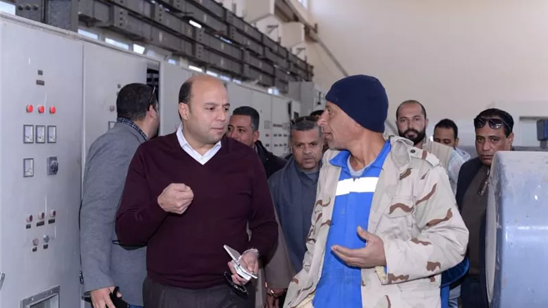 النائب مبروك يتفقد محطات مياه ببا