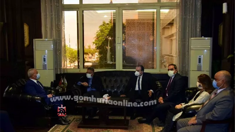 اجتماع بين 
