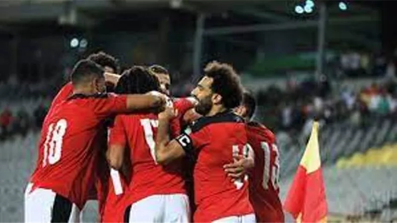 اعلامى شهير: نقف جميعاً وراء منتخب مصر.. وصلاح لاعب كبير.. فيديو
