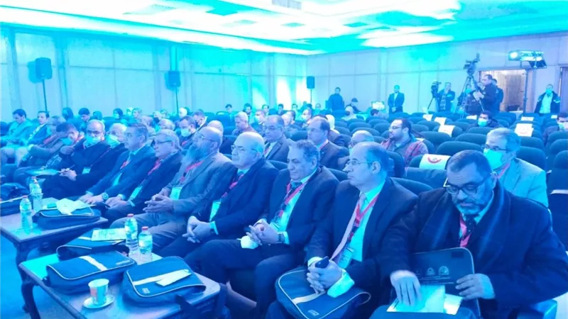مؤتمر جراحة المخ والاعصاب بجامعة الزقازيق يناقش الجديد فى علاج الشلل الرعاش ..صور