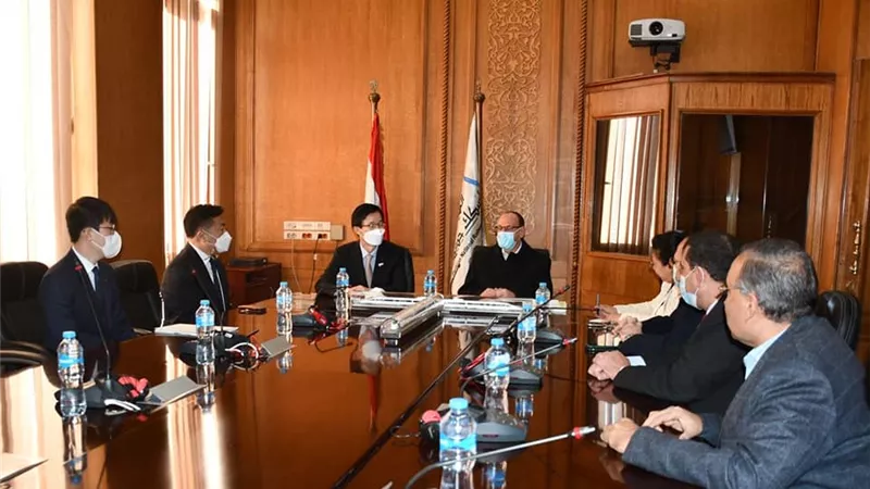 السكة الحديد توقع إتفاقية مع صندوق التعاون الكورى لتحديث نظم الإشارات بخط الأقصر