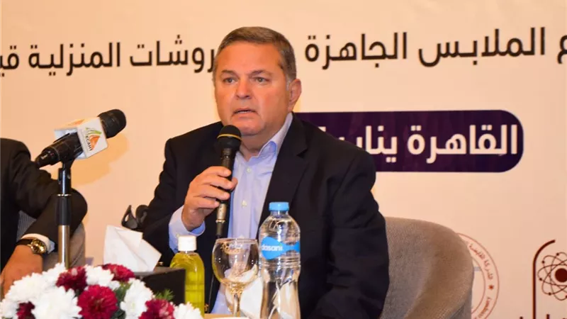 وزير قطاع الأعمال: ٢١ مليار جنيه لإعادة إحياء صناعة الغزل والمنسوجات المصرية