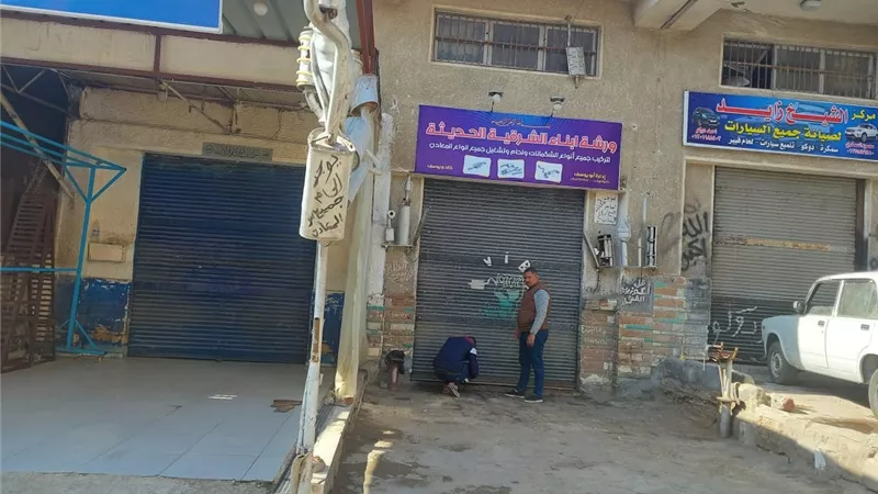 غلق 16 ورشة مقلقة للراحة في الإسماعيلية ..صور