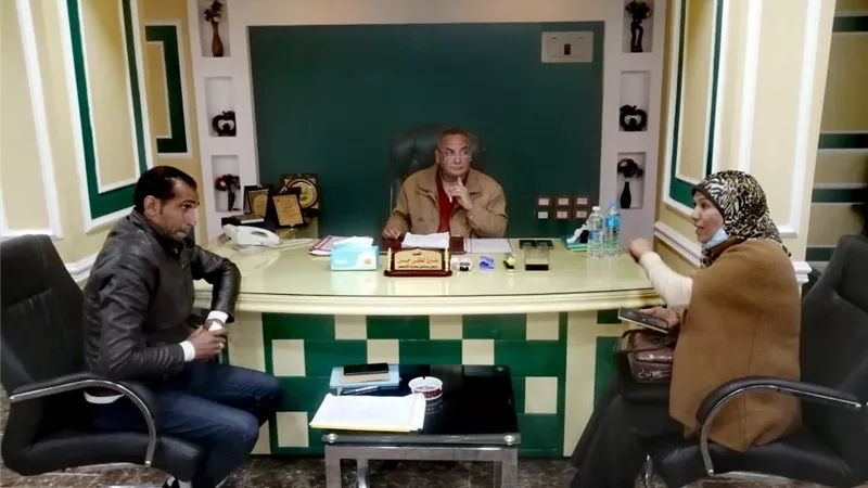 رئيس مدينة الاقصر يلتقى مسئول وحدة المتغيرات المكانية والبناء المخالف بالمحافظة