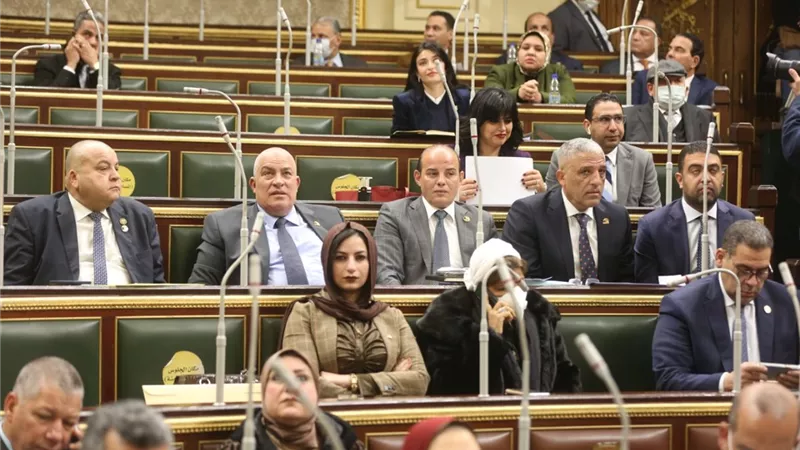 البرلمان يوافق على مجموع مواد مشروع قانون إنشاء صندوق دعم السياحة والآثار