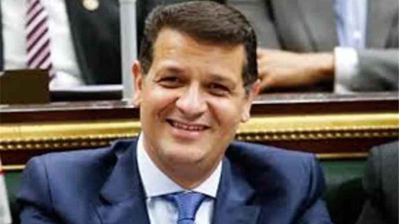 رضوان: 6 شهور حبسا وغرامة 100 الفا جنيه لكل من يقف على المنبر بدون تصريح