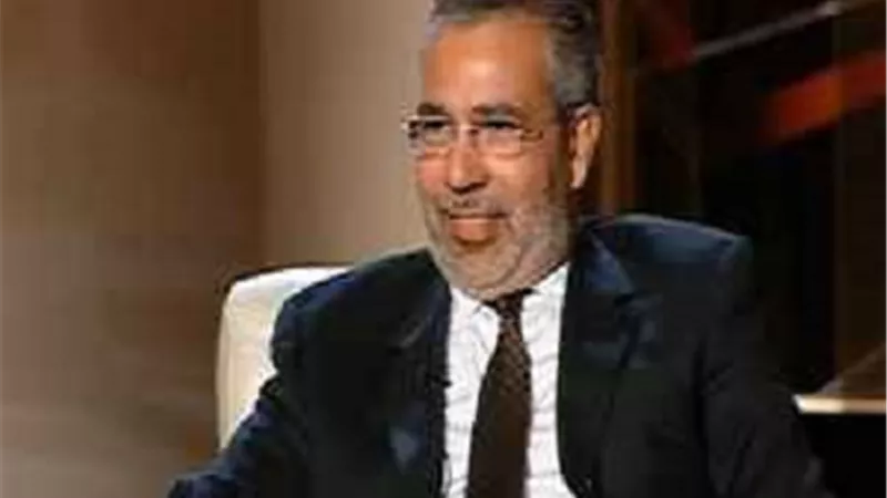 مدحت العدل عن الهجوم على منى زكى: 