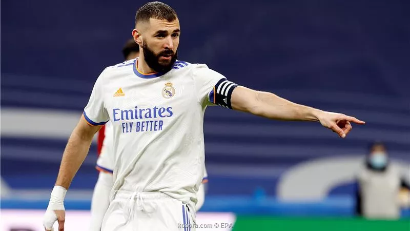 حيرة فى ريال مدريد بسبب بنزيما