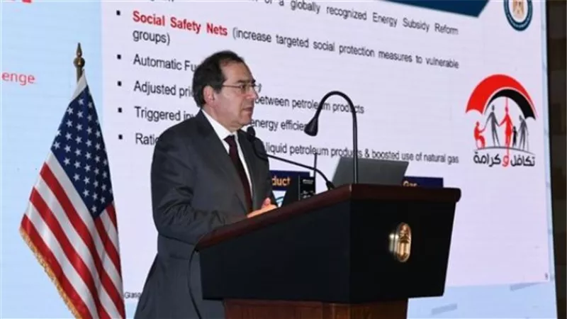 الملا: نعمل على 6 ركائز أساسية لخفض الانبعاثات الكربونية
