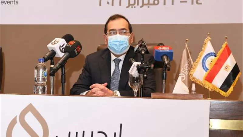 وزير البترول: 