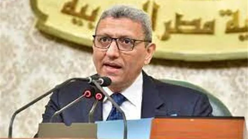 وكيل أول مجلس النواب ينعي الكاتب الصحفي ياسر رزق