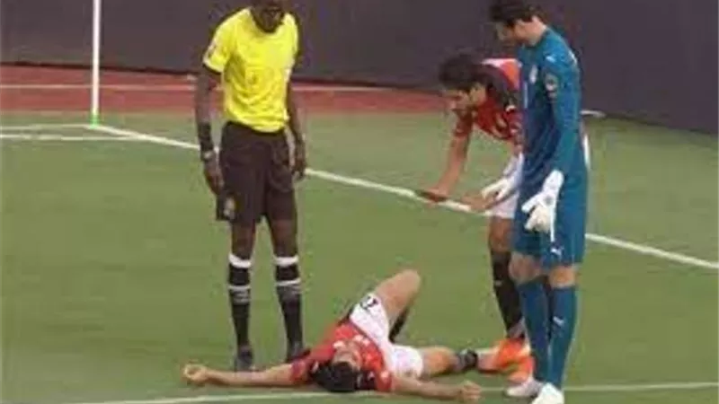 أكرم توفيق يجري جراحة الرباط الصليبي الجمعة