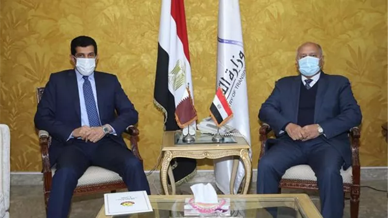 وزير النقل يلتقي سفير قطر لبحث التعاون المشترك في مجال النقل البحري