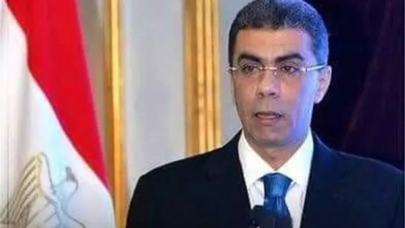 أسرة قناة صدى البلد تنعى الكاتب الصحفي الكبير ياسر رزق.. فيديو
