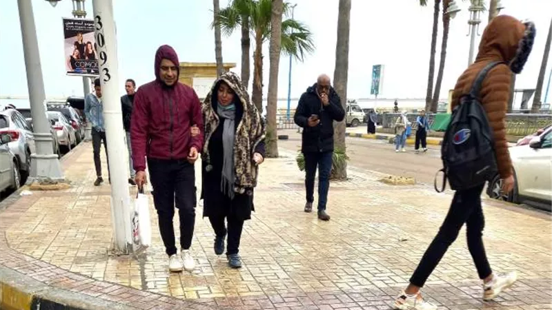 بالصور .. امطار غزيرة تضرب الاسكندرية
