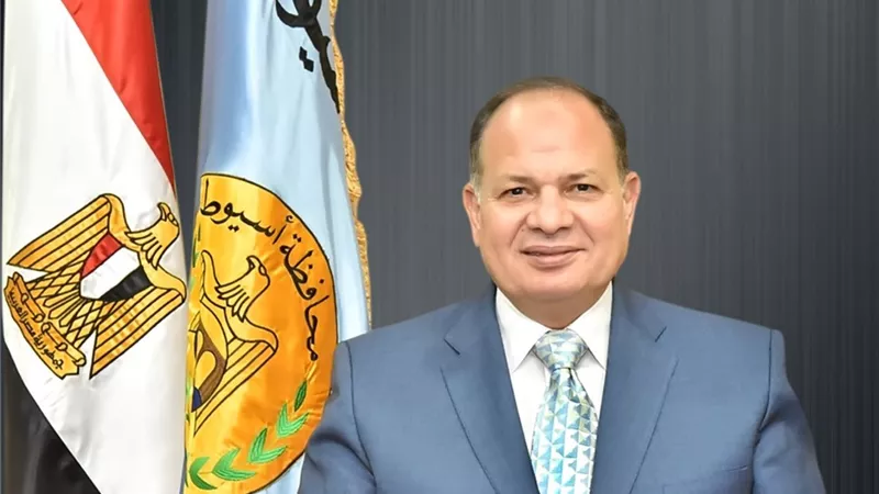 محافظ أسيوط يعلن انطلاق قوافل المبادرة الرئاسية