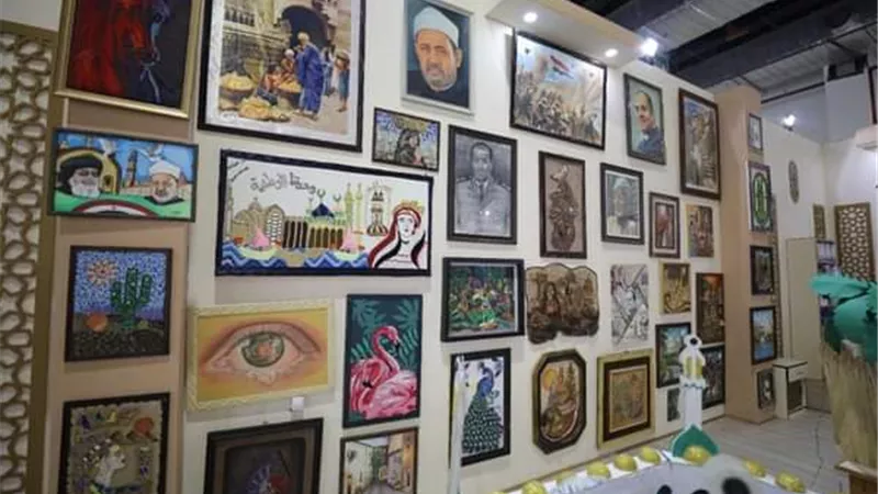 بالصور .. استعدادات جناح الأزهر بمعرض الكتاب قبل استقبال الجمهور غدا